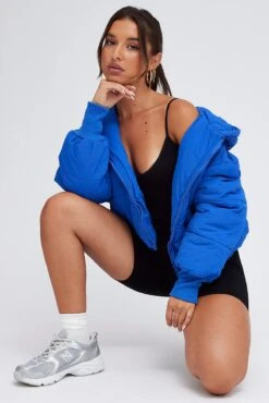 Blue Puffer Jacket With Long Sleeves
