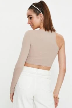 Beige Seamless One Shoulder Basic Top -Women Clothing Shop t shirt camel seamless one shoulder basic top 32887734141121